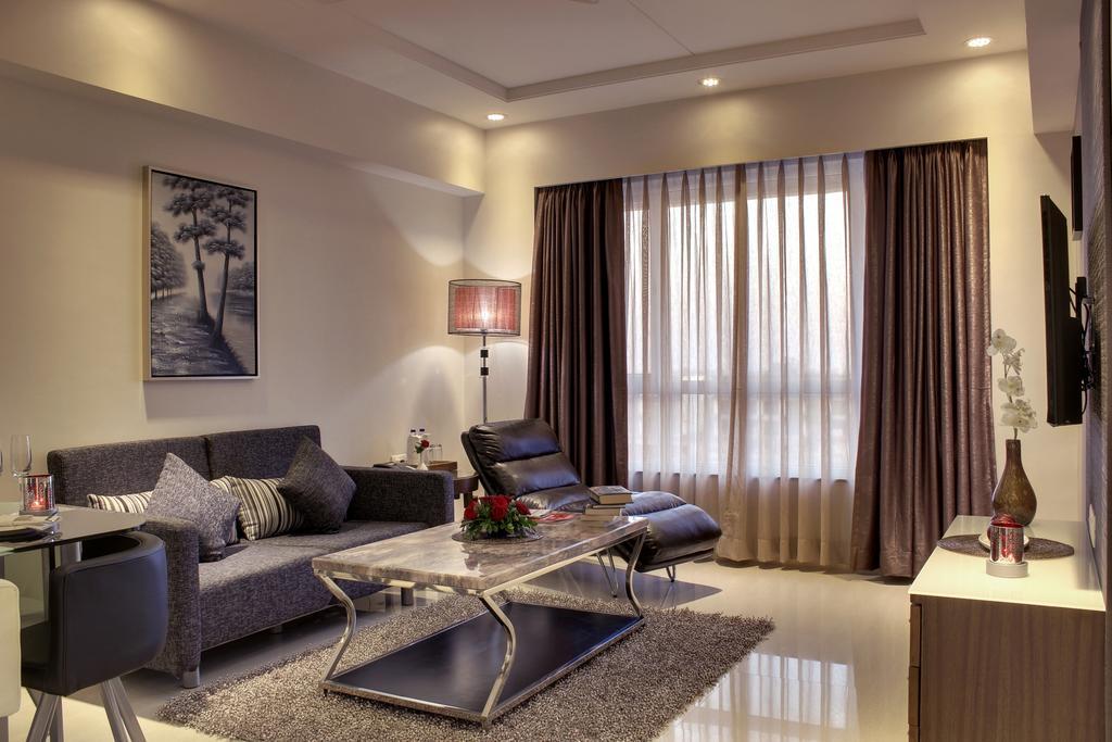 Hotel Suba Grand Dahej Kültér fotó