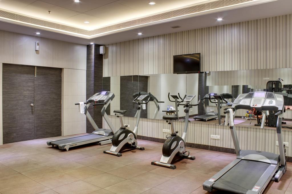 Hotel Suba Grand Dahej Kültér fotó